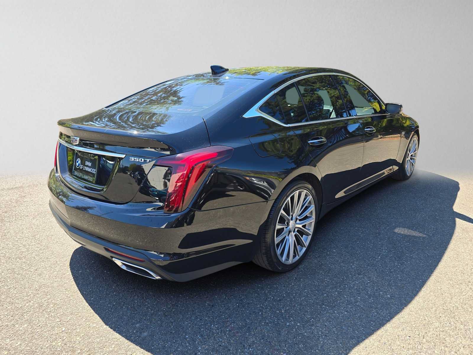 Used 2020 Cadillac CT5 Premium Luxury RWD image 3