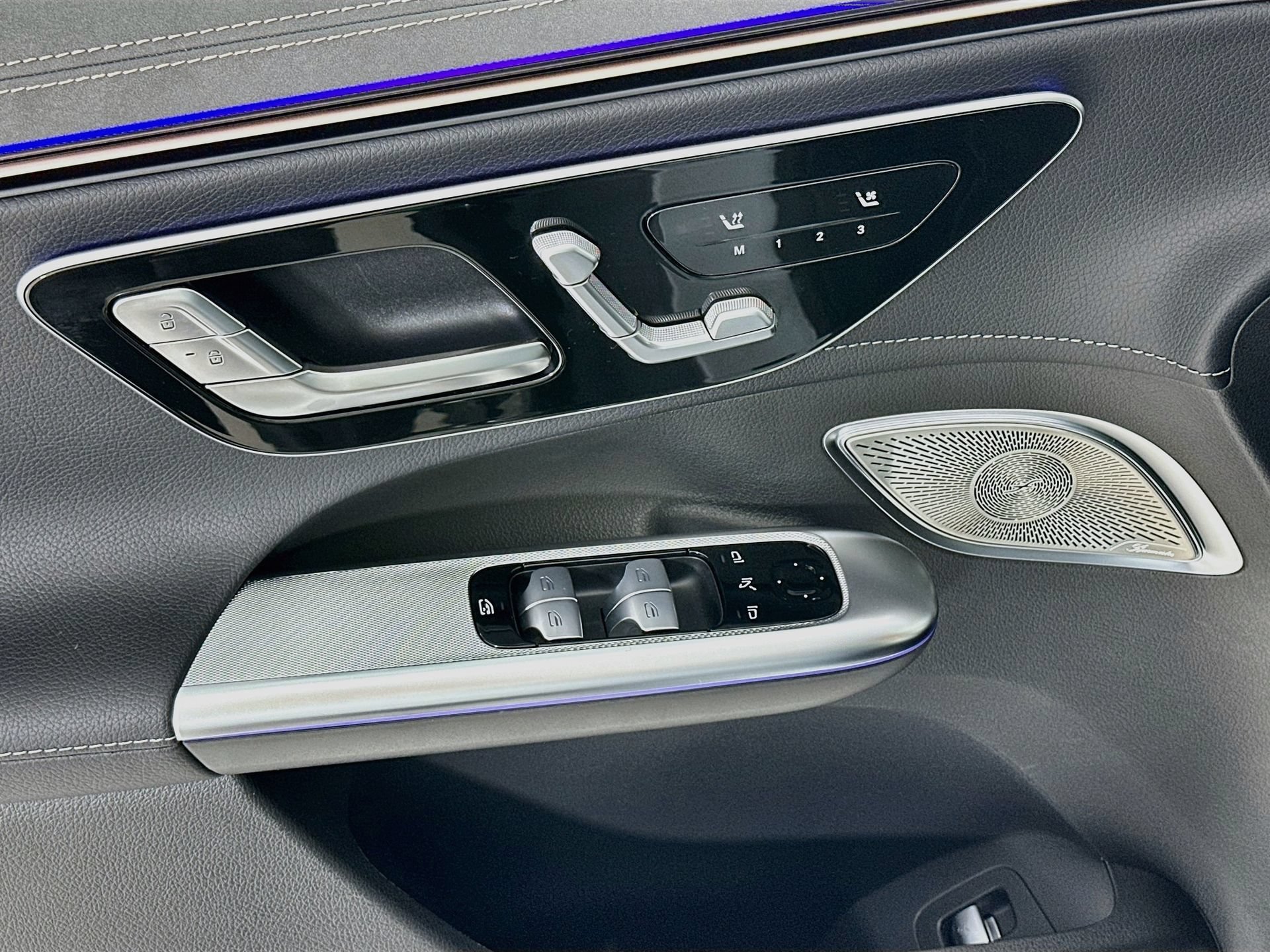 New 2027 Mercedes-Benz EQE 320+ SUV image 19