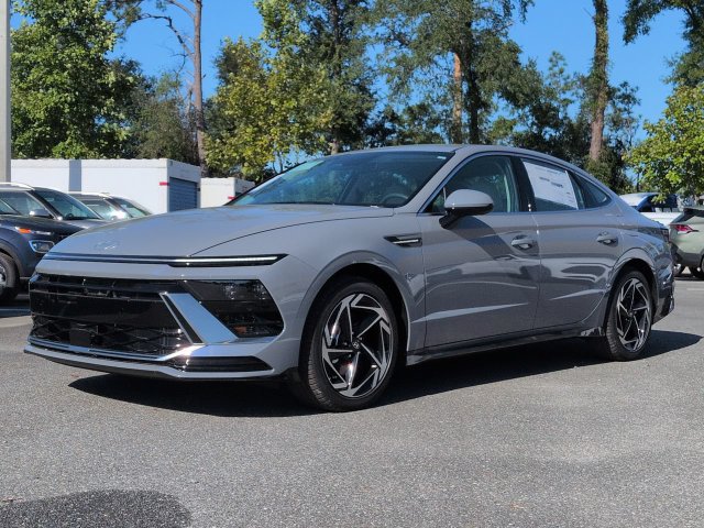 New 2026 Hyundai Sonata SEL FWD image 2