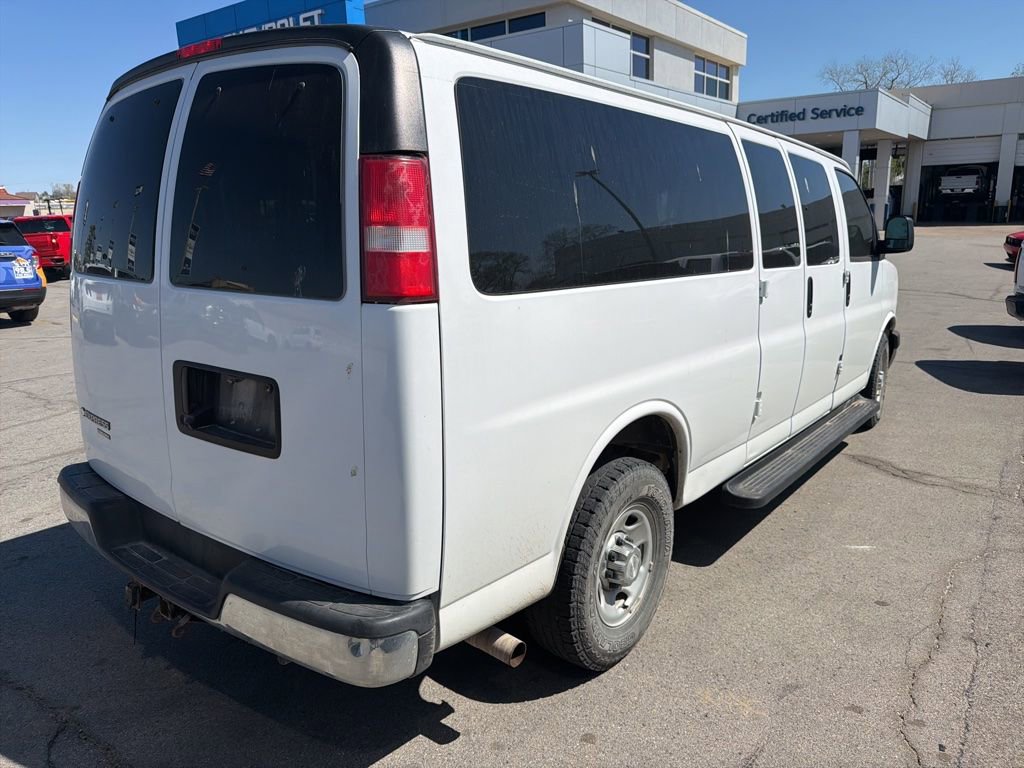 Used 2016 Chevrolet Express 3500 LT w/ LT Preferred Equipment Group image 4