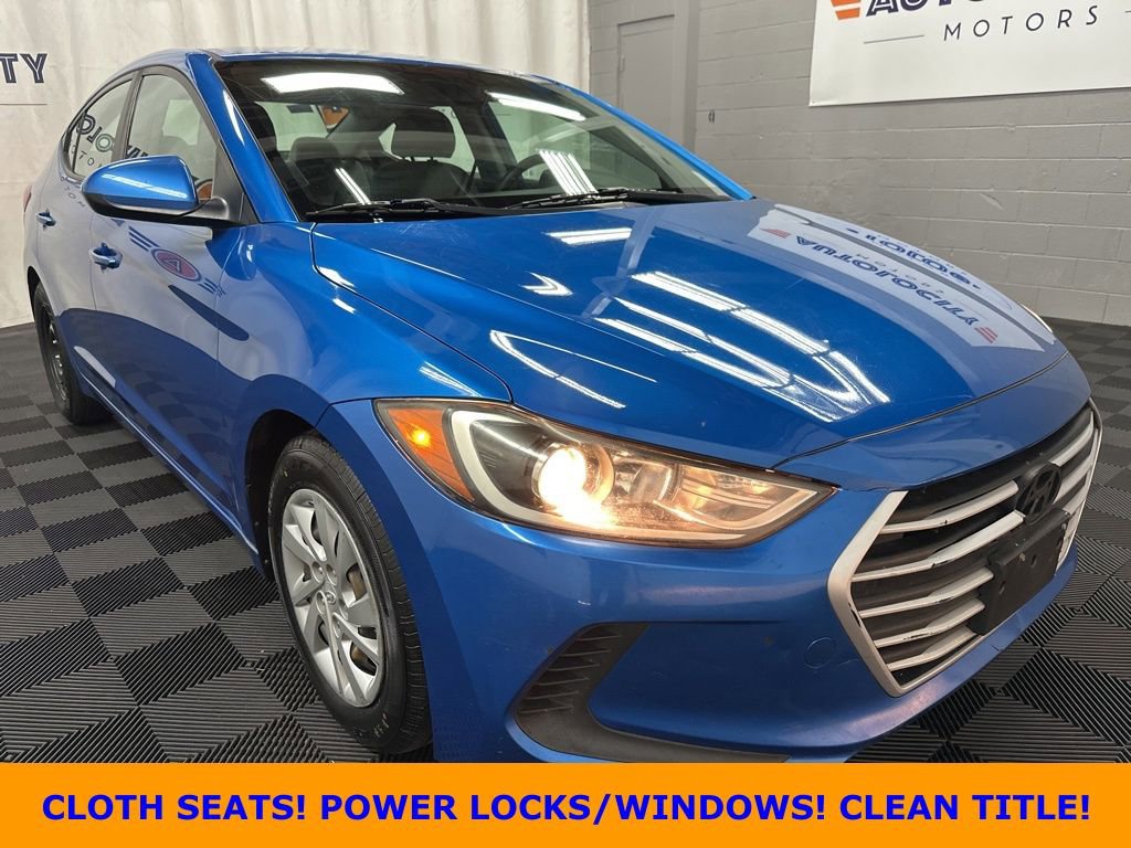 Used 2017 Hyundai Elantra SE image 1