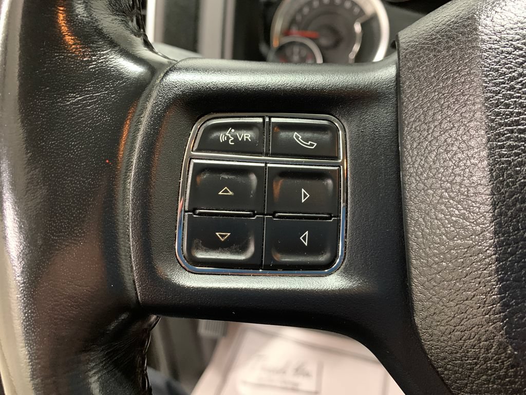 Used 2019 RAM 1500 Classic SLT w/ SLT Plus D←cor Group AWD/4WD image 22