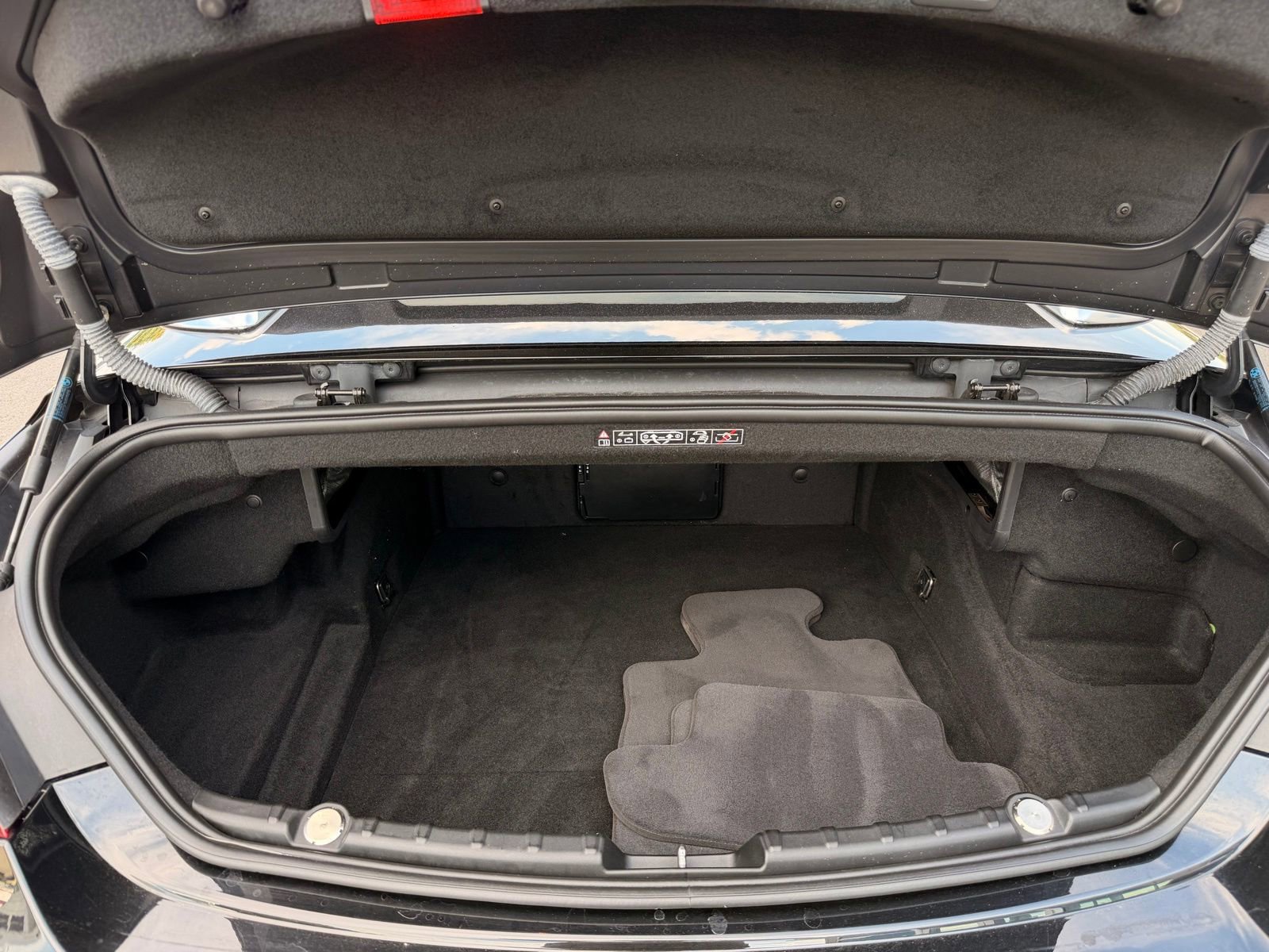 Used 2012 BMW 650i Convertible RWD image 61