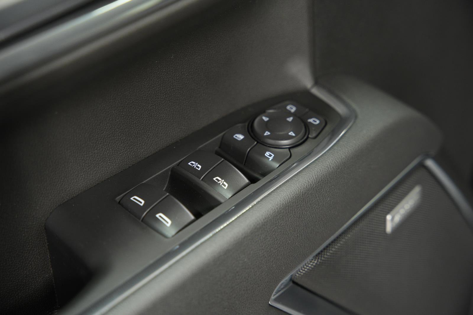 Used 2026 GMC Sierra 1500 SLT w/ SLT Premium Plus Package image 23