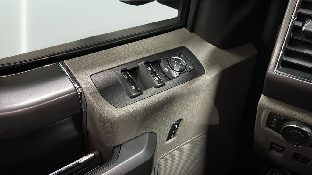 Used 2017 Ford F150 XLT w/ Equipment Group 302A Luxury image 27