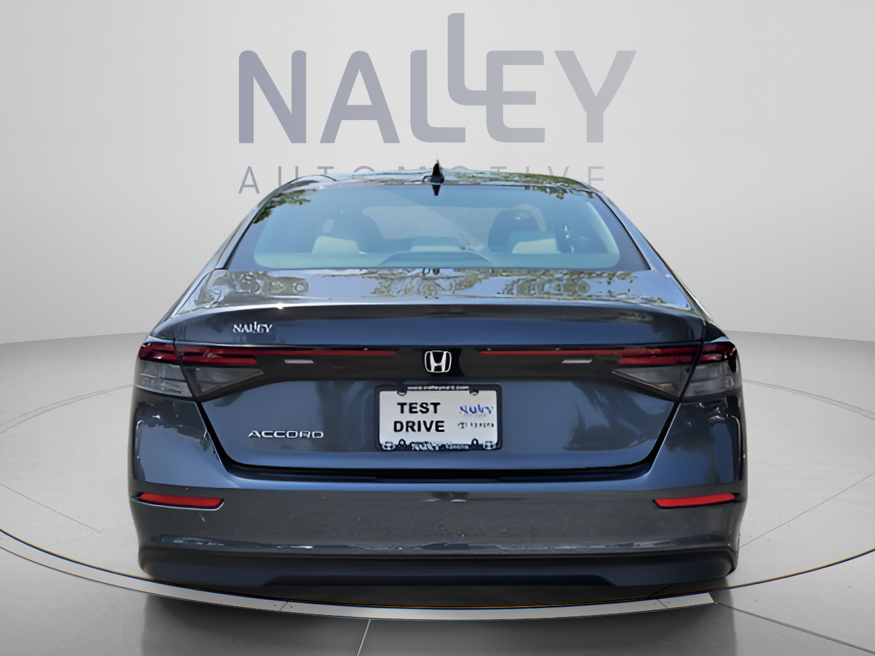 Used 2023 Honda Accord EX image 4