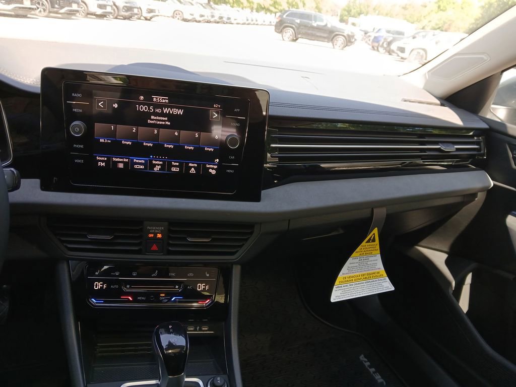 New 2026 Volkswagen Jetta SE FWD image 17