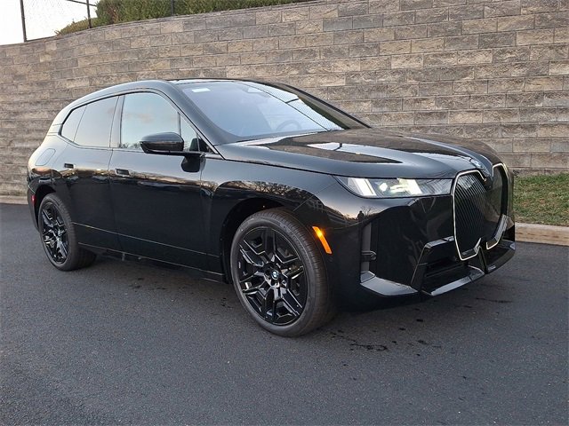 New 2026 BMW iX xDrive60 w/ M Sport Package image 1