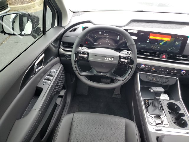New 2027 Kia Carnival SX w/ Dark Edition Package FWD image 11