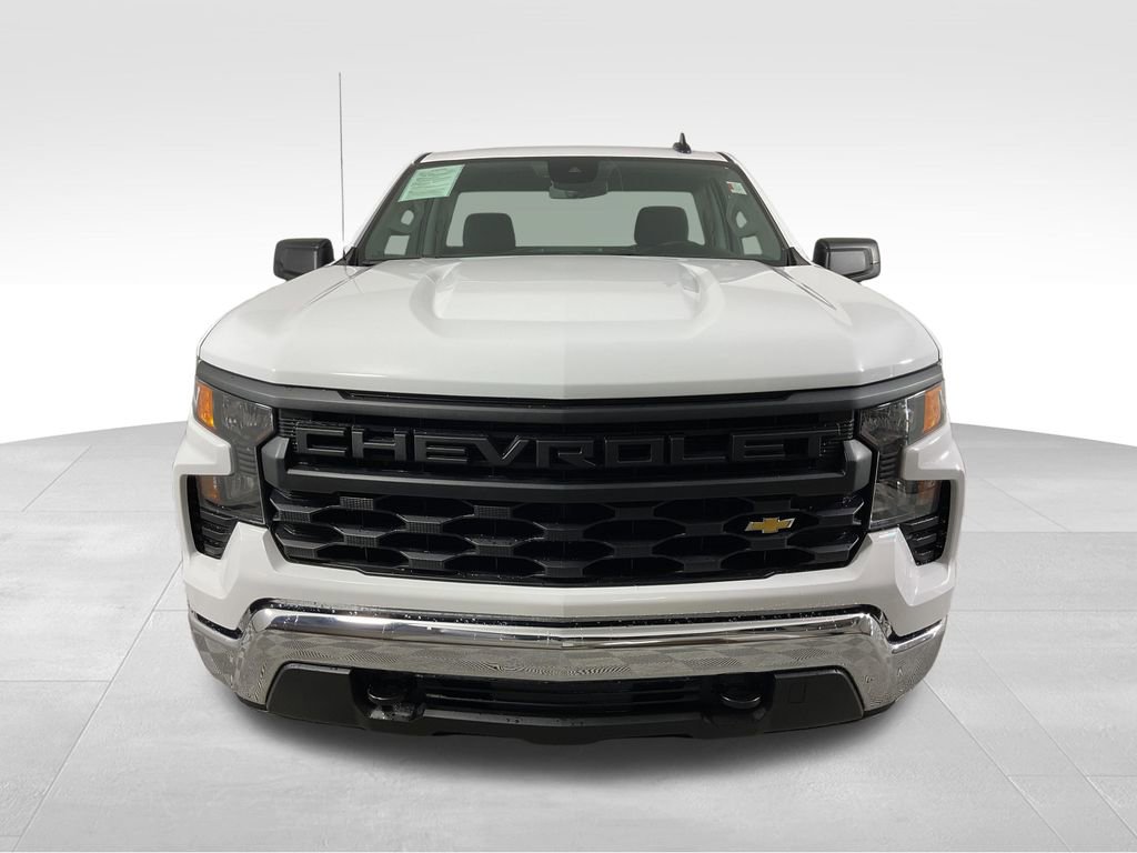 Used 2025 Chevrolet Silverado 1500 W/T RWD image 3