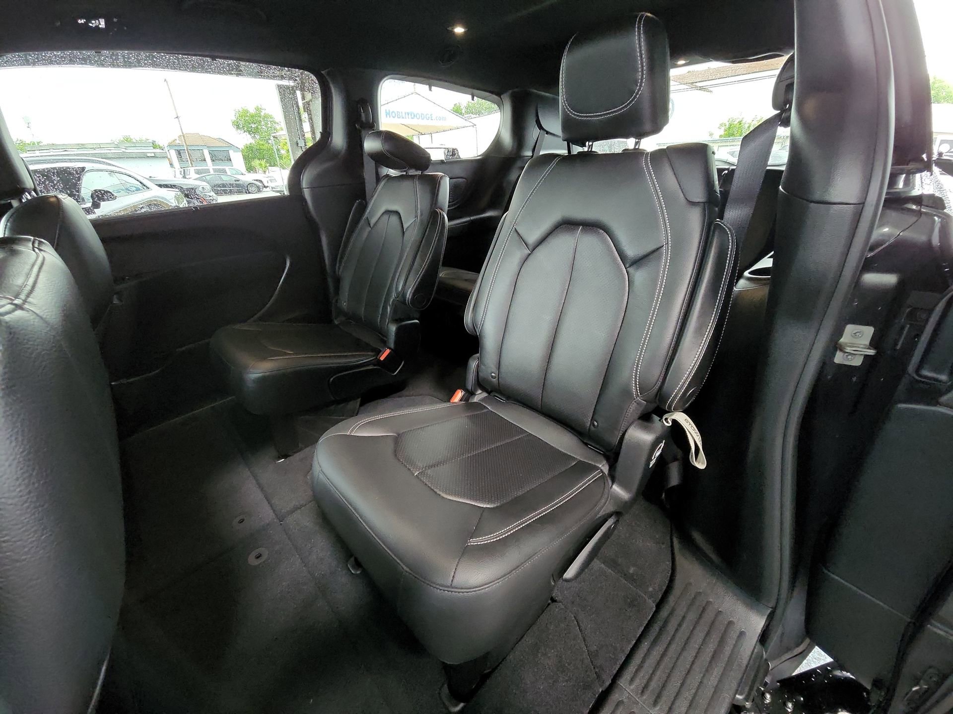 Certified 2020 Chrysler Pacifica Touring-L w/ Advanced Safetytec Group AWD/4WD image 24