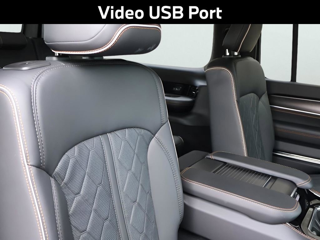 Used 2024 Jeep Grand Wagoneer Series III w/ Rear Seat Video Group 1 image 15