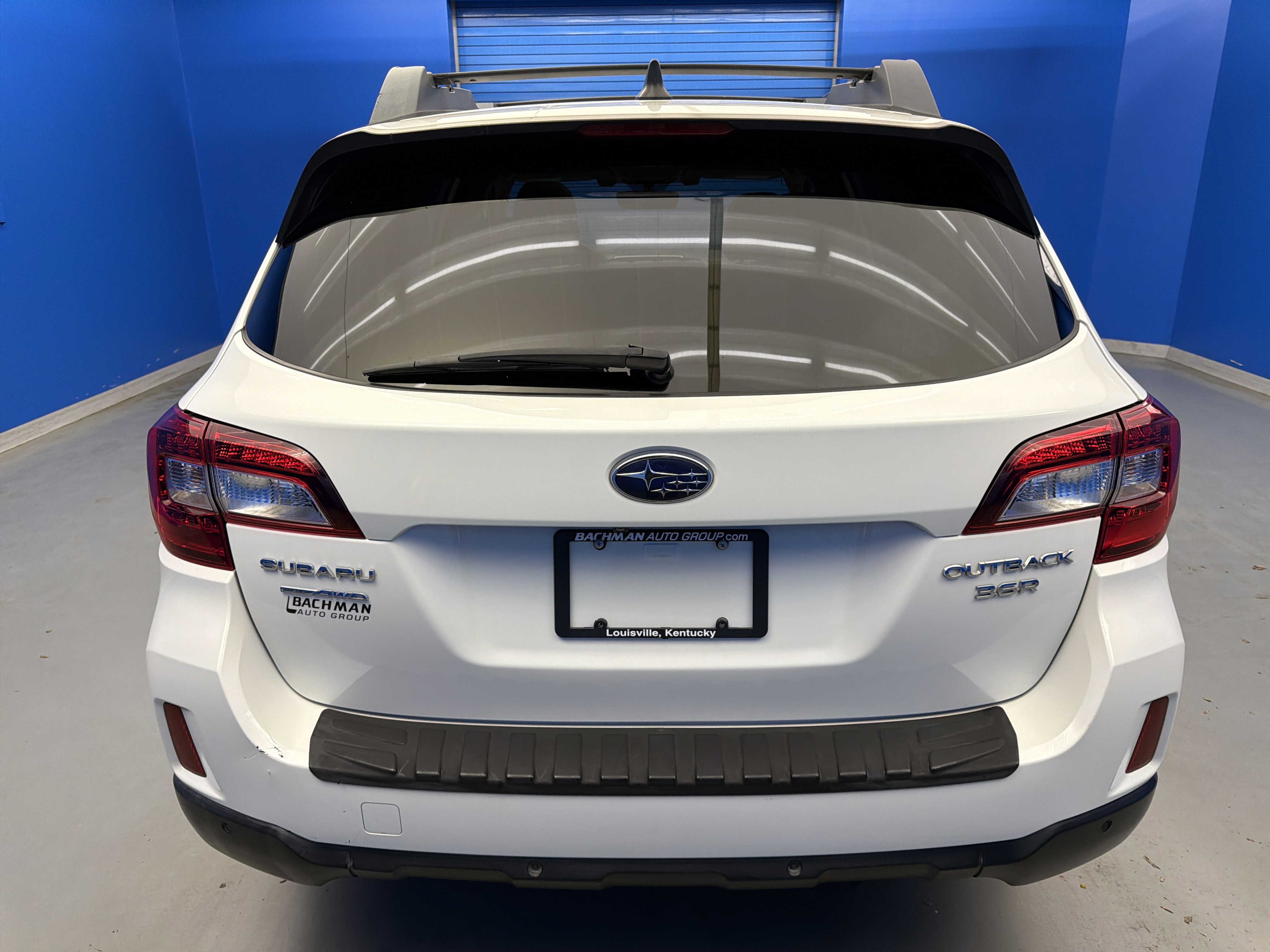 Used 2017 Subaru Outback 3.6R Limited image 6