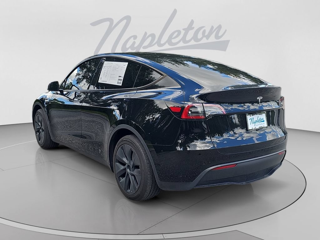 Used 2025 Tesla Model Y Long Range RWD image 3