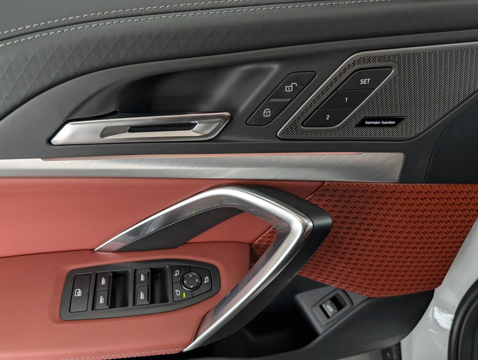 New 2026 BMW X2 xDrive28i w/ Technology Package image 16