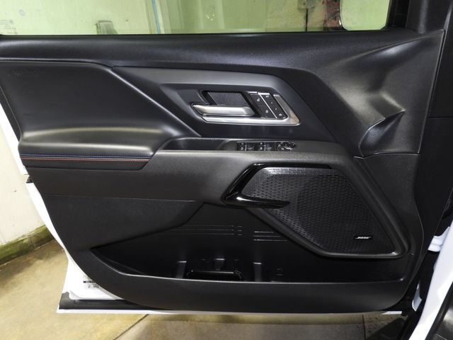 Used 2025 Chevrolet Silverado EV RST AWD/4WD image 38