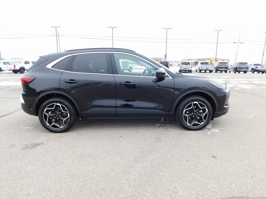New 2026 Ford Escape Platinum image 2