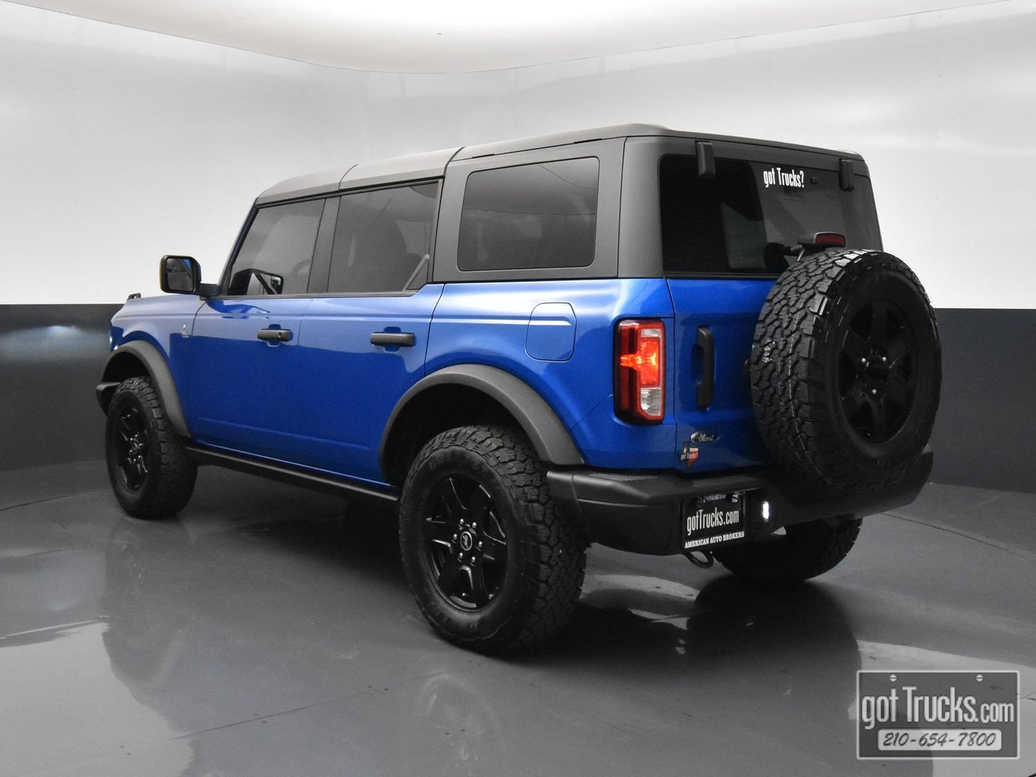 Used 2023 Ford Bronco Black Diamond AWD/4WD image 5