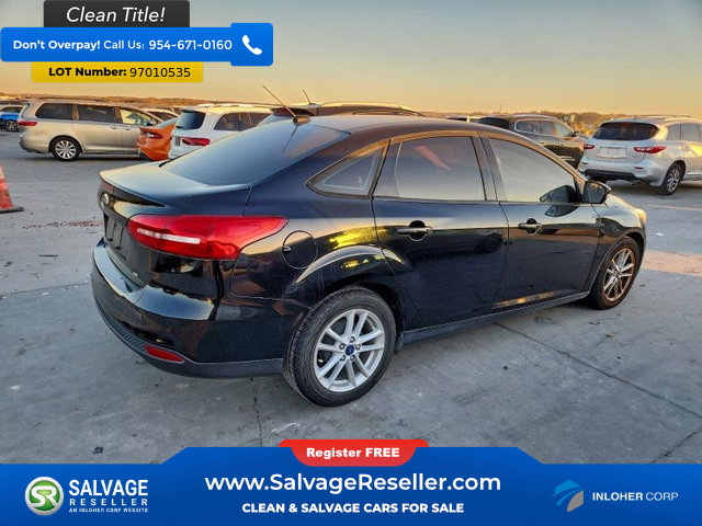 Used 2017 Ford Focus SE image 4