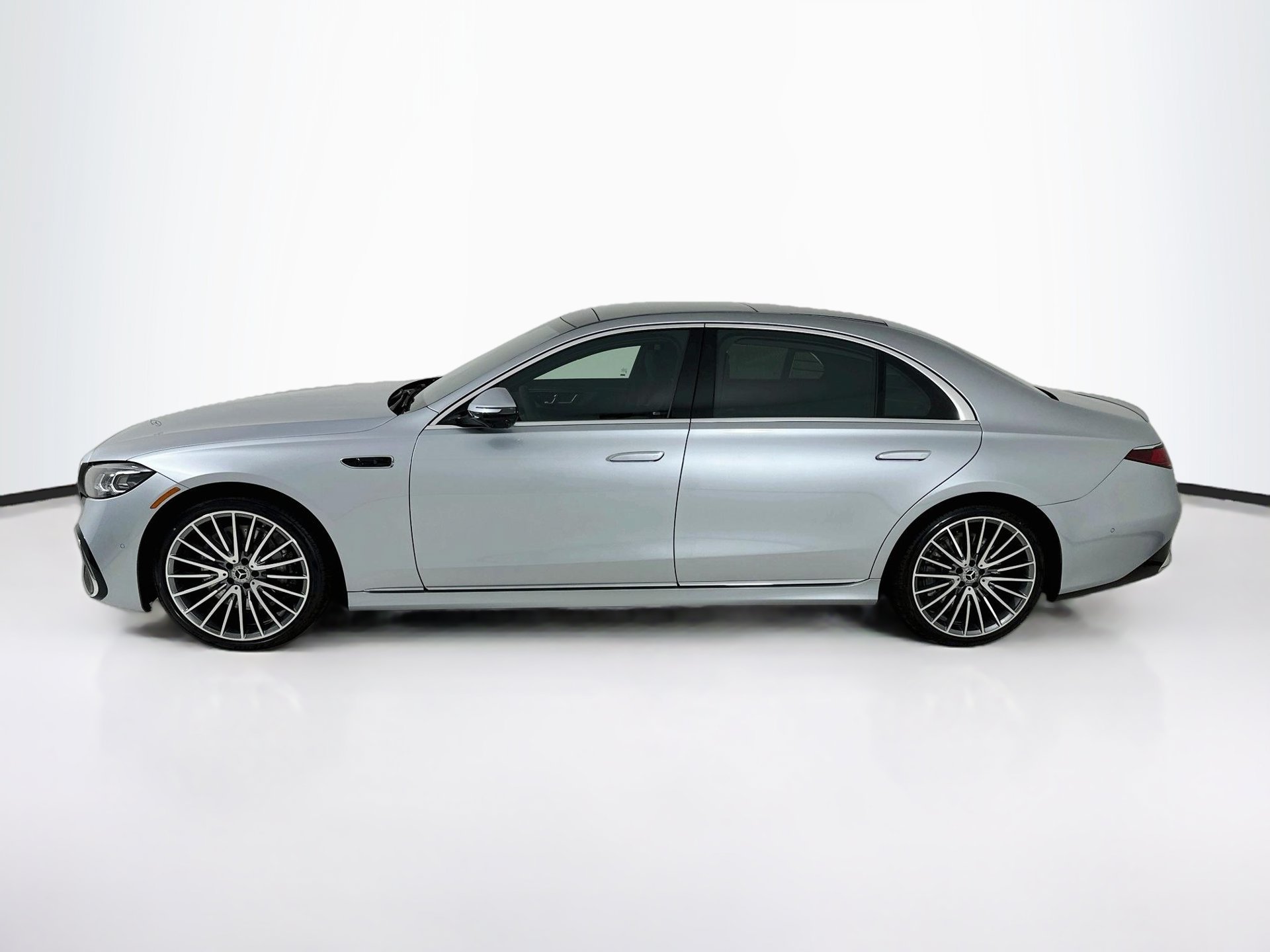 New 2027 Mercedes-Benz S 580 4MATIC Sedan image 5