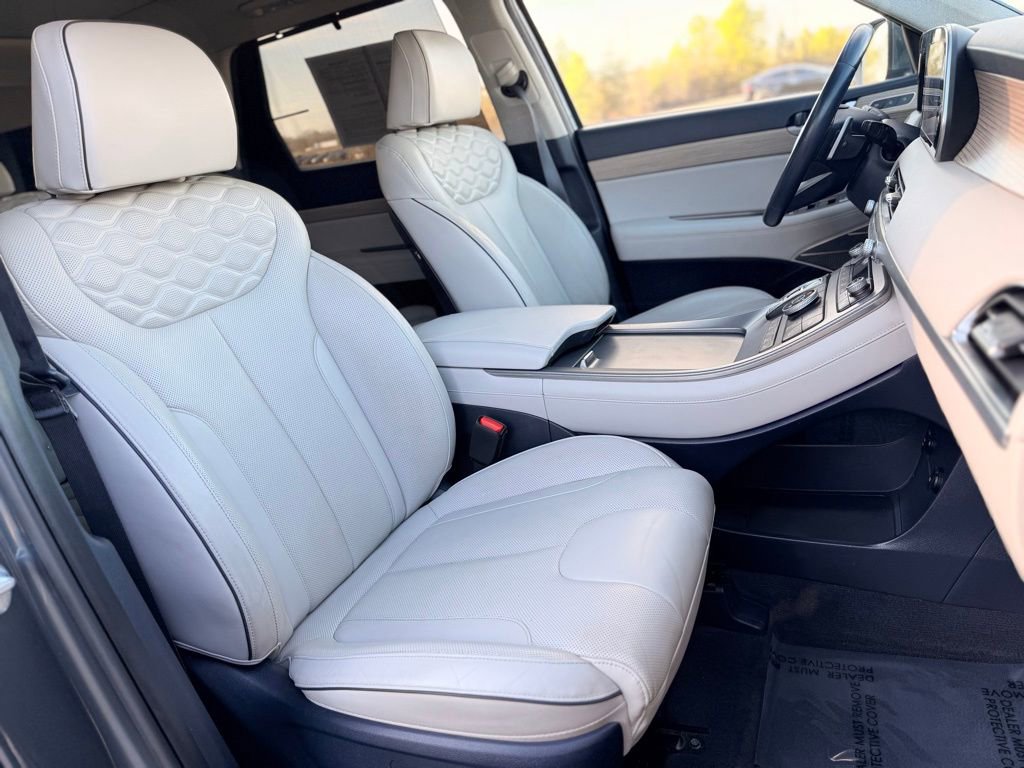 Used 2021 Hyundai Palisade Limited image 11