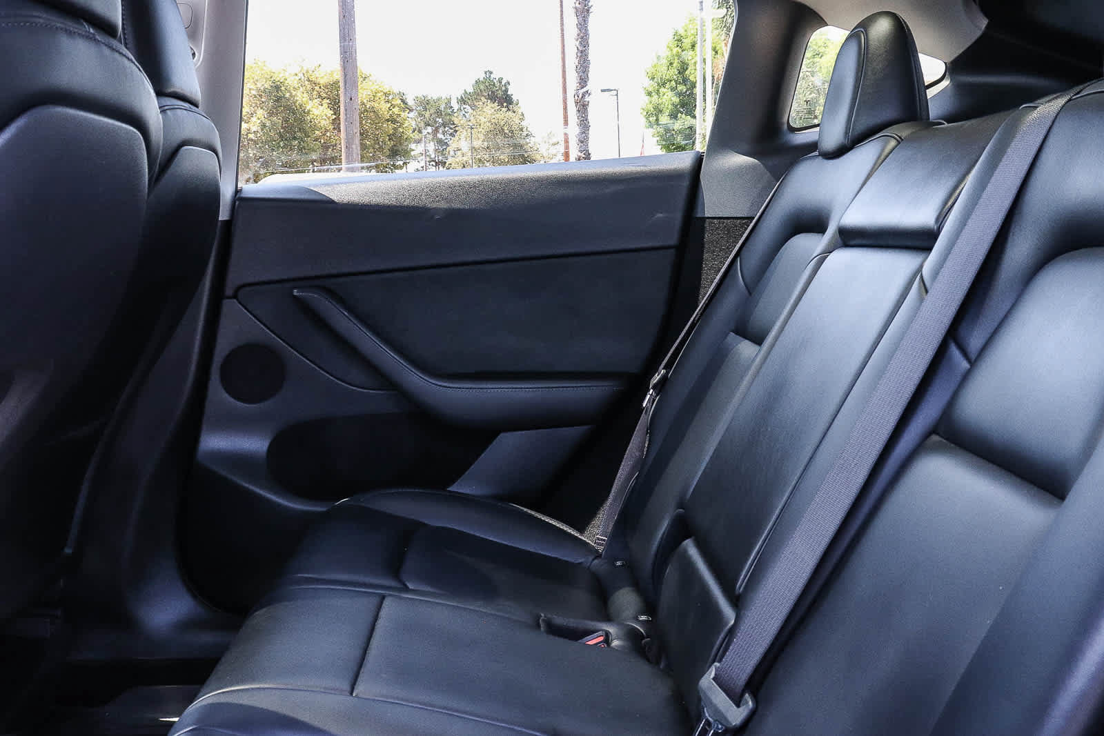 Used 2023 Tesla Model Y 2WD image 18