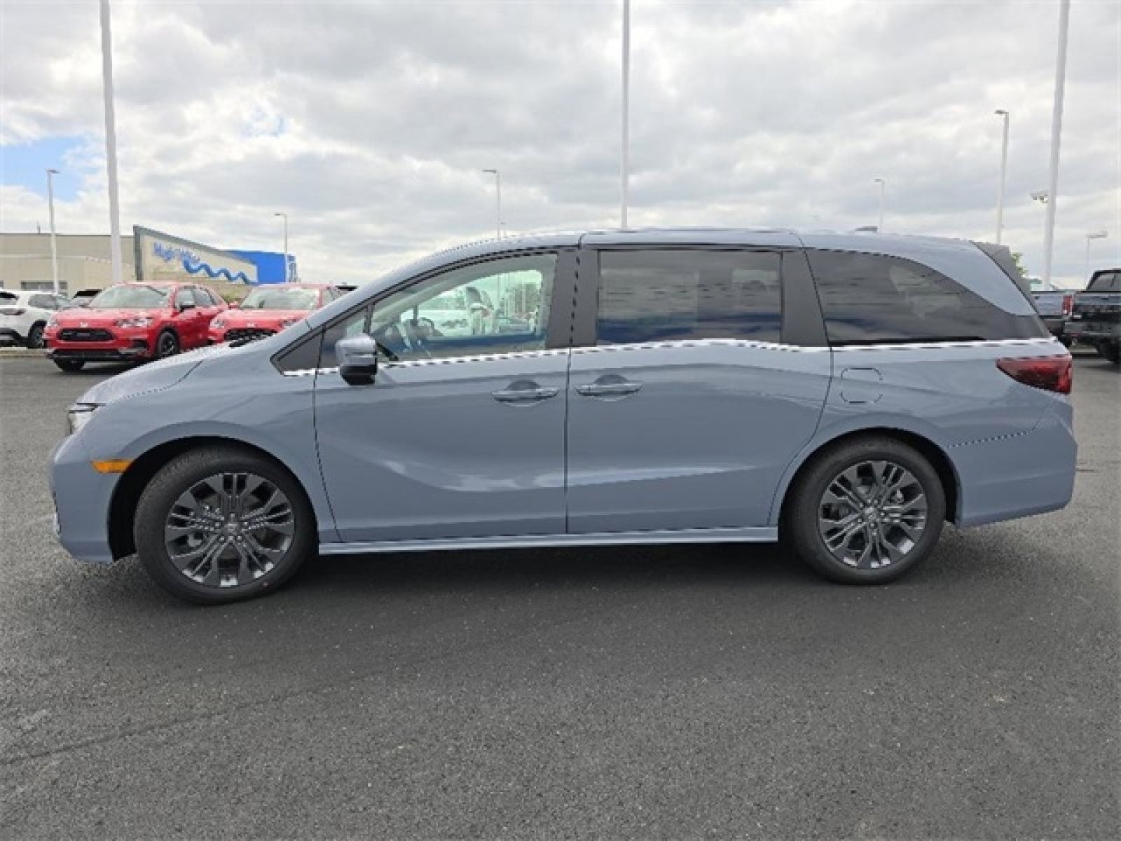 New 2026 Honda Odyssey Touring image 6