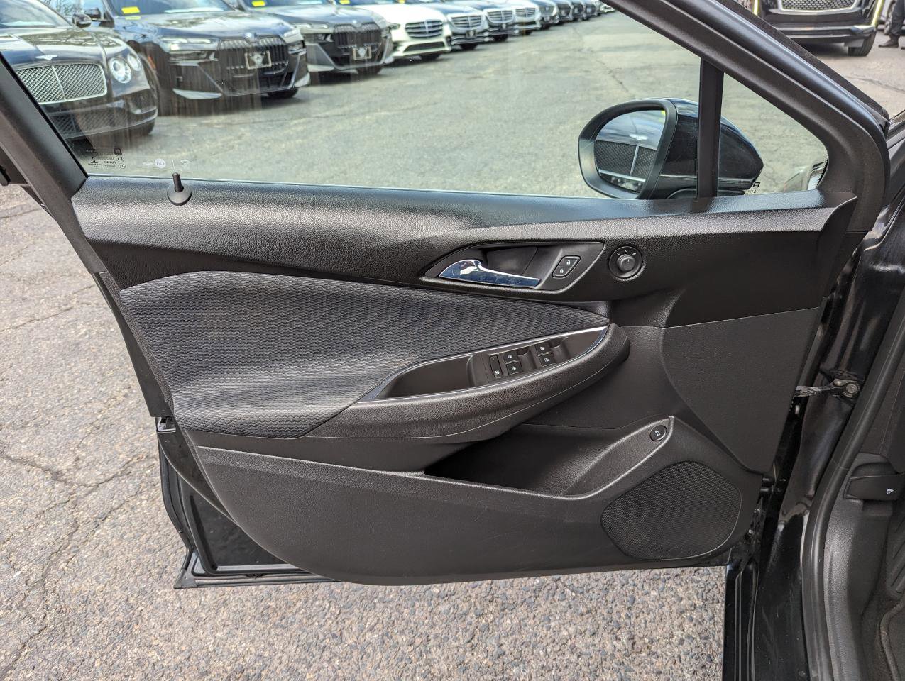 Used 2016 Chevrolet Cruze LT image 11