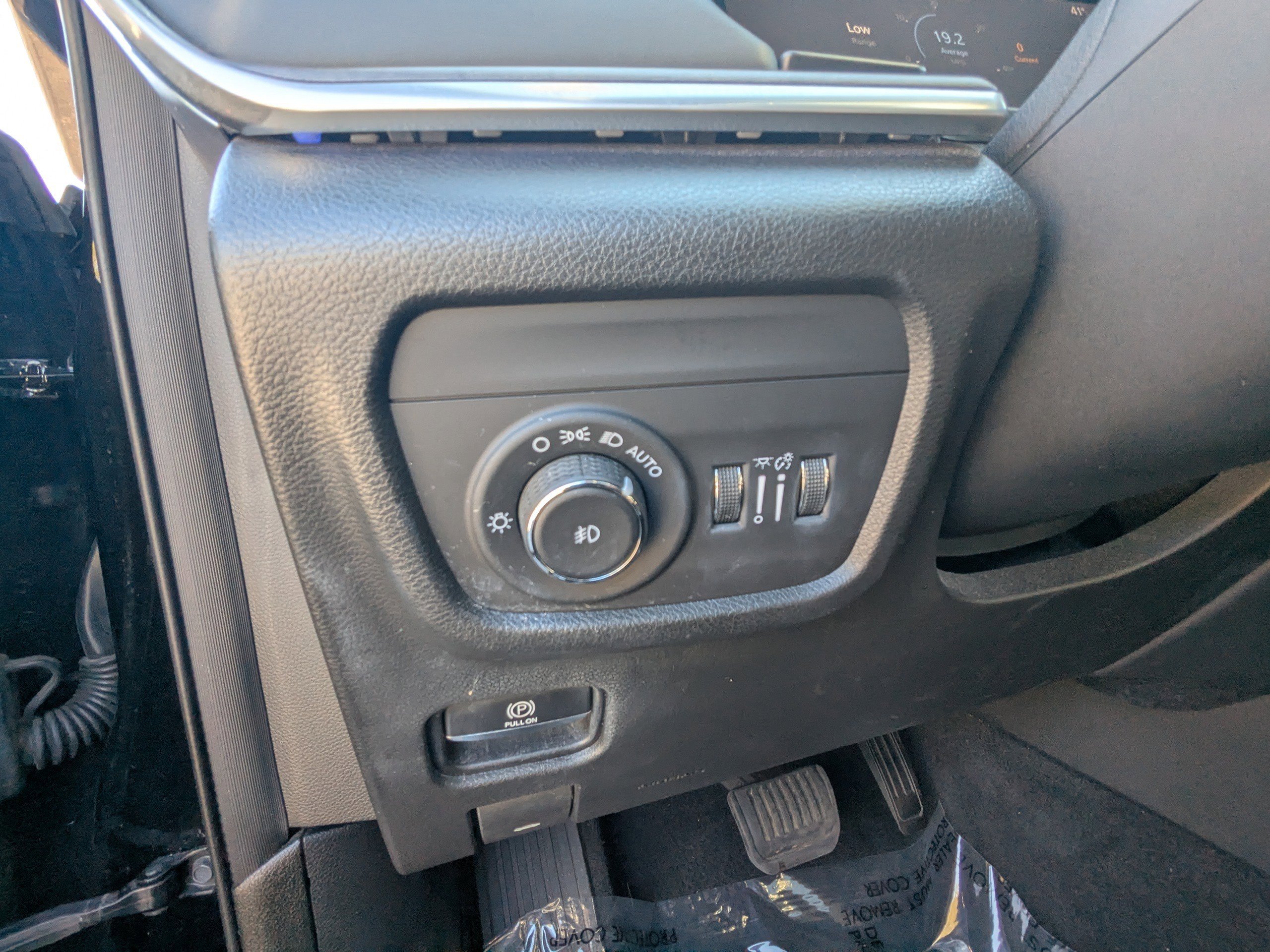 Used 2021 Jeep Grand Cherokee L Overland w/ Advanced Protech Group III image 21