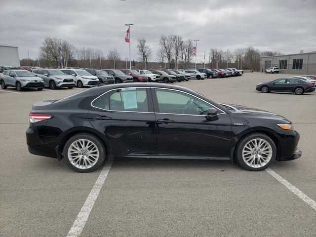 Used 2020 Toyota Camry XLE w/ Driver Assist Package image 4