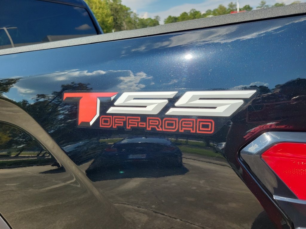 Used 2024 Toyota Tundra SR5 AWD/4WD image 11