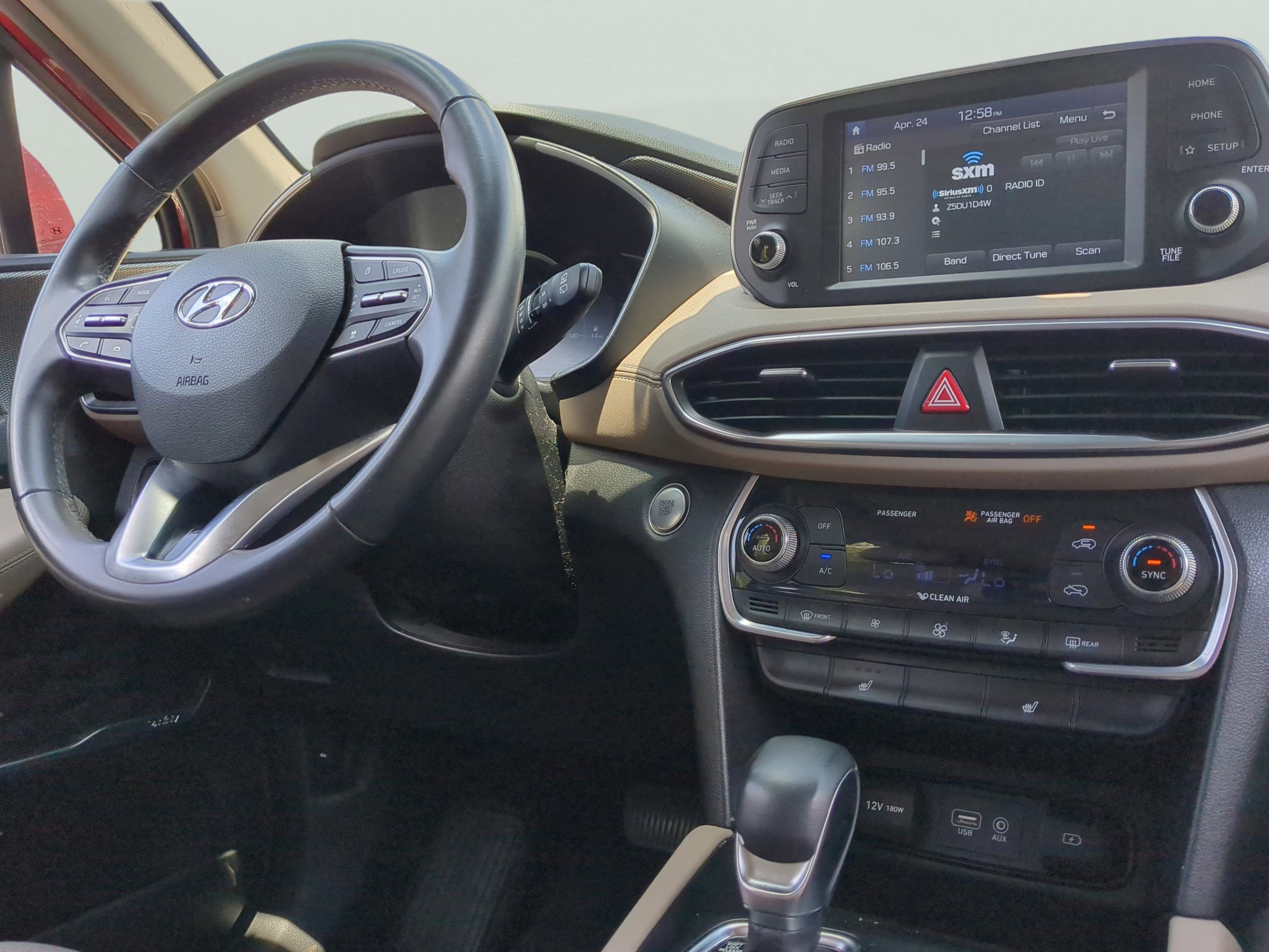 Used 2019 Hyundai Santa Fe SEL FWD image 9