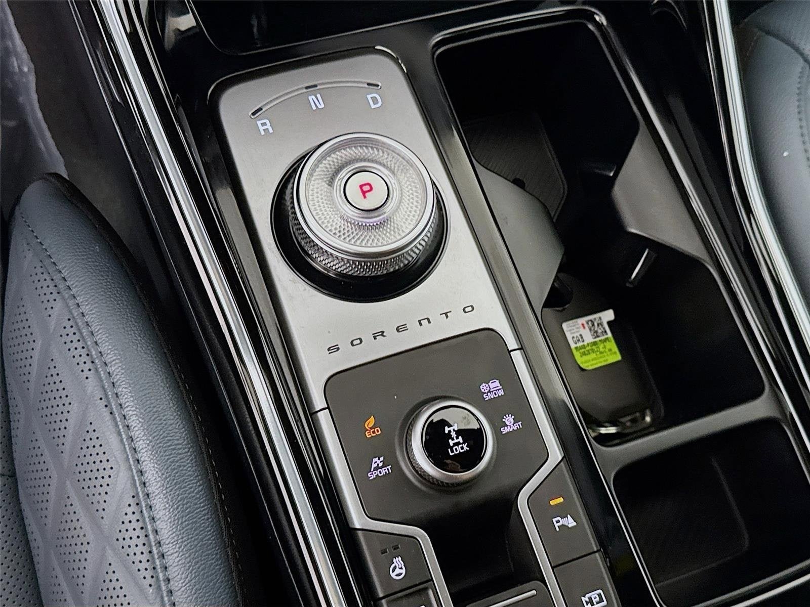 Certified 2025 Kia Sorento SX Prestige AWD/4WD image 19