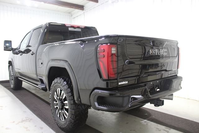 Used 2025 GMC Sierra 2500 Denali Ultimate AWD/4WD image 4
