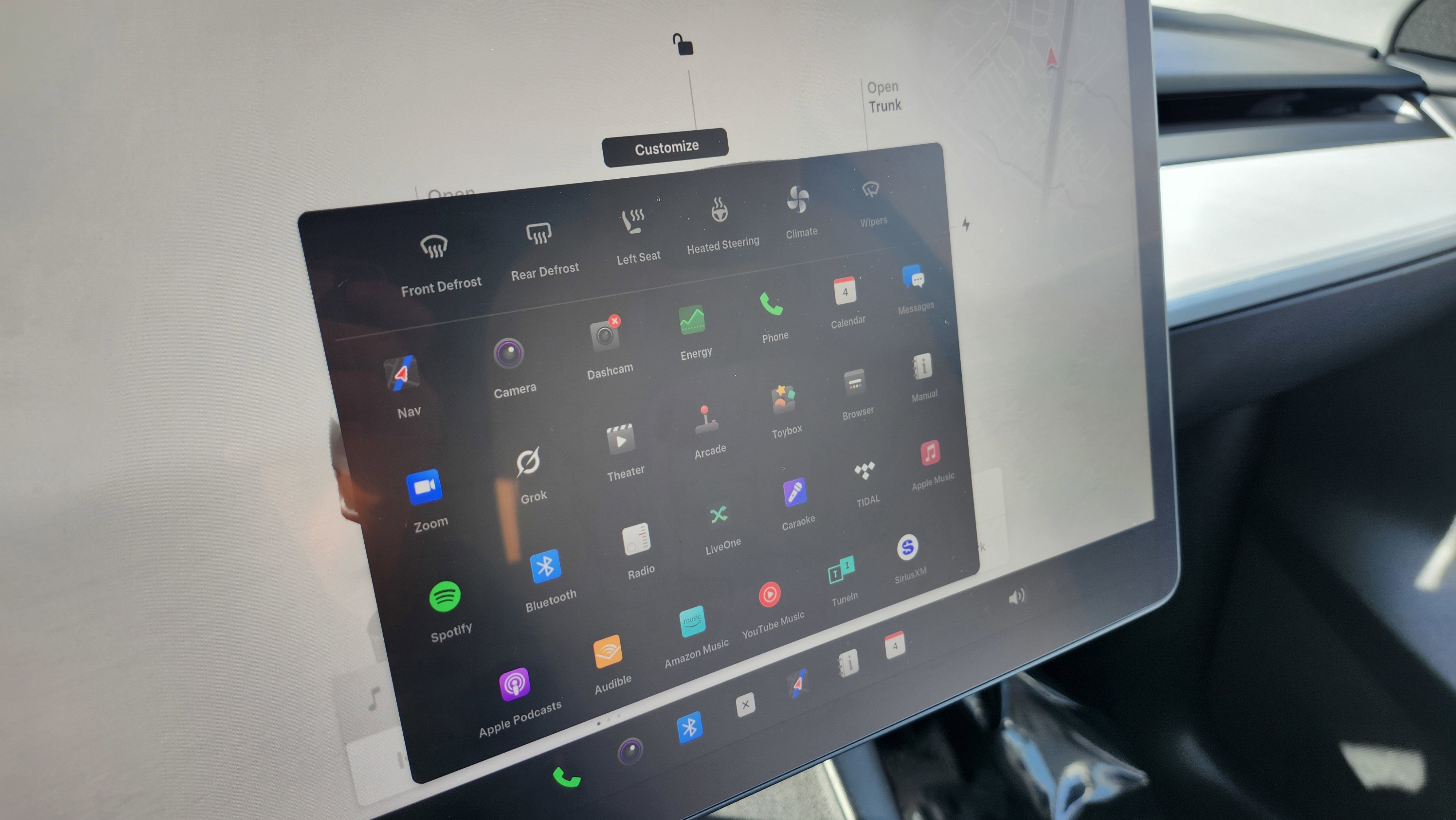 Used 2023 Tesla Model Y Long Range image 32