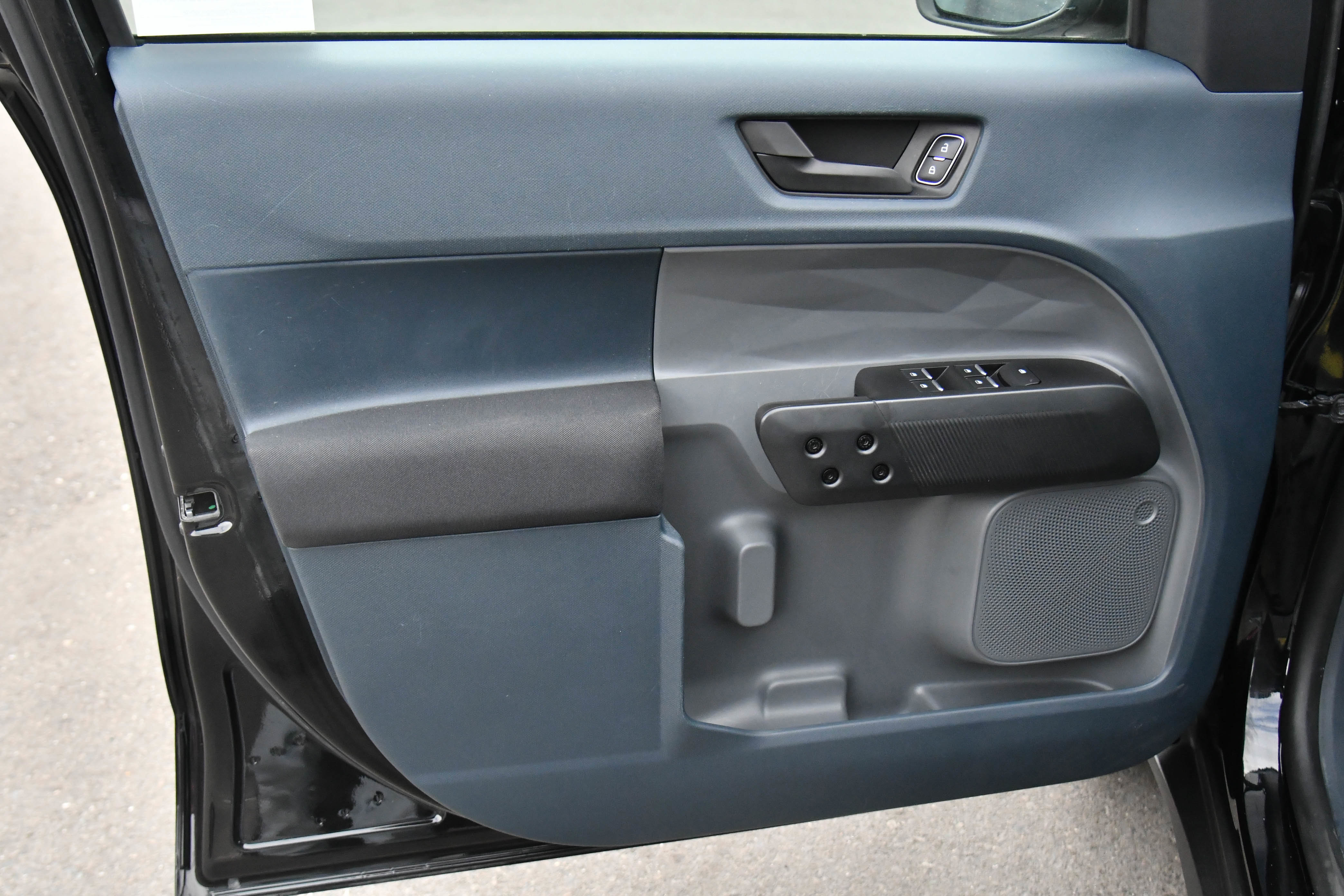 Used 2022 Ford Maverick XL FWD image 13