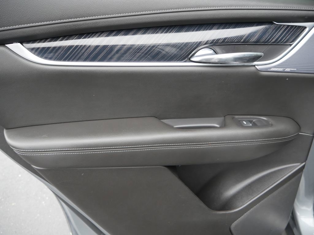 Used 2024 Cadillac XT6 Premium Luxury w/ Technology Package image 20