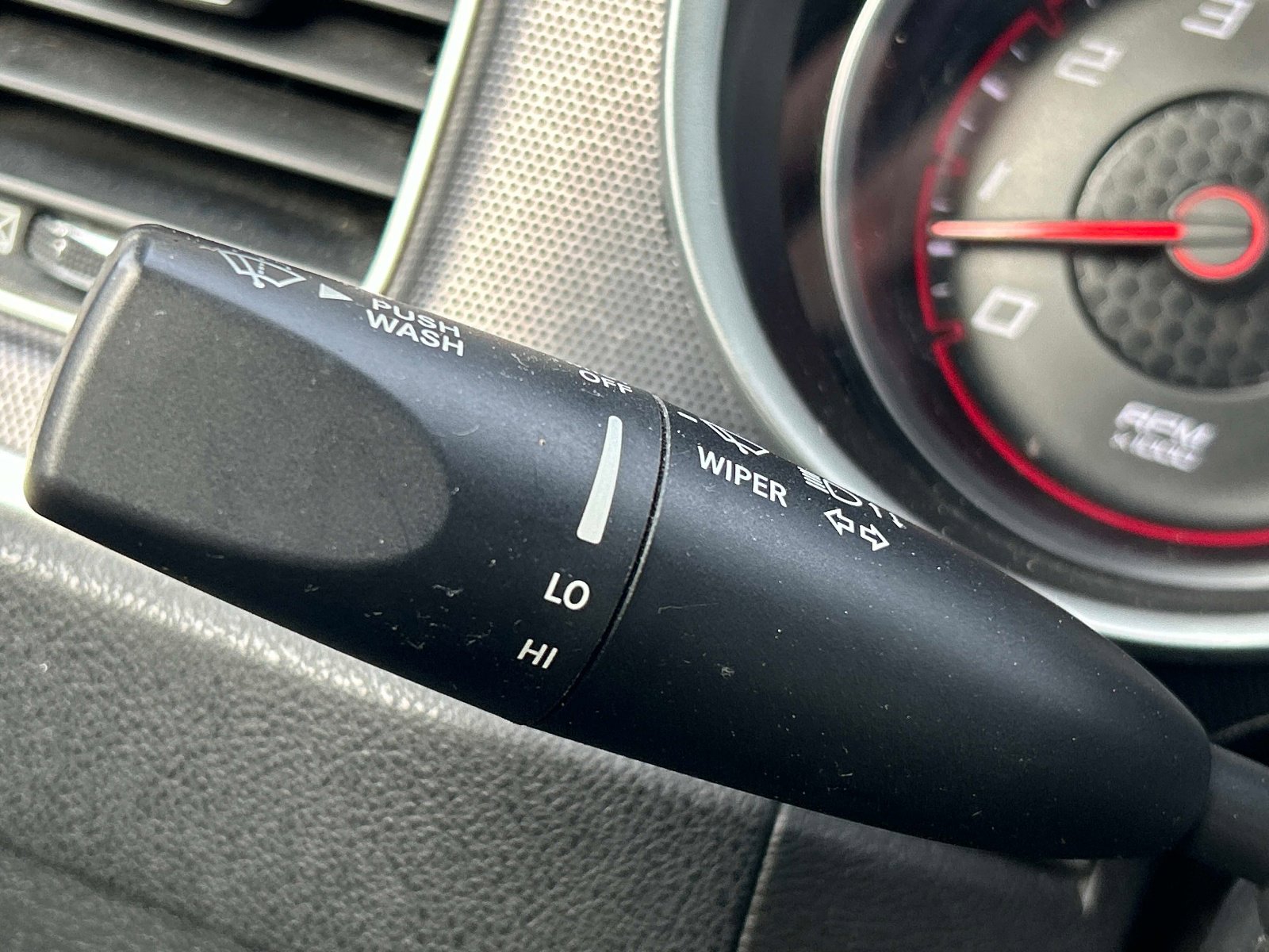 Used 2016 Dodge Charger SXT image 26