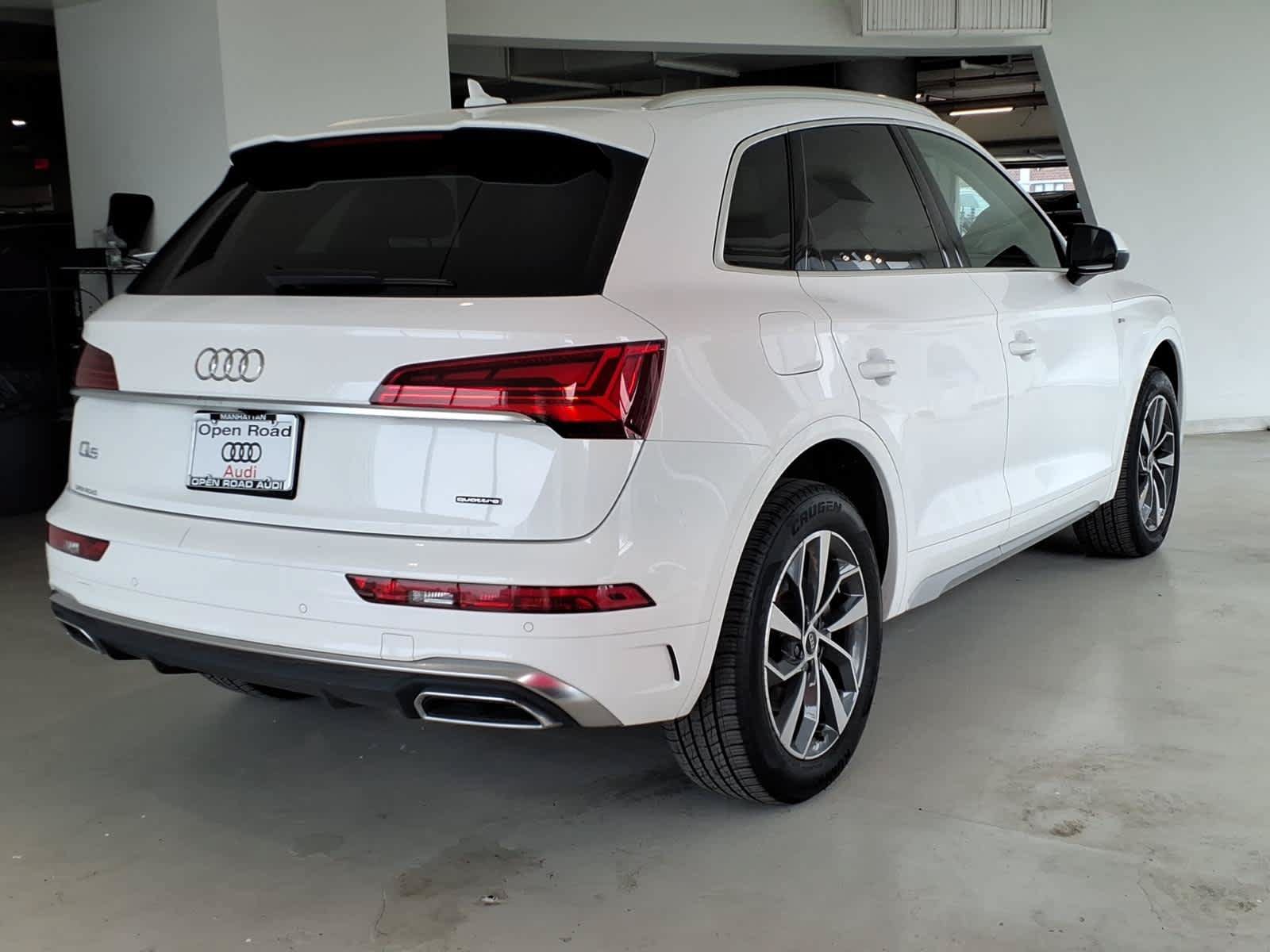 Used 2023 Audi Q5 2.0T Premium Plus w/ Premium Plus Package AWD/4WD image 4