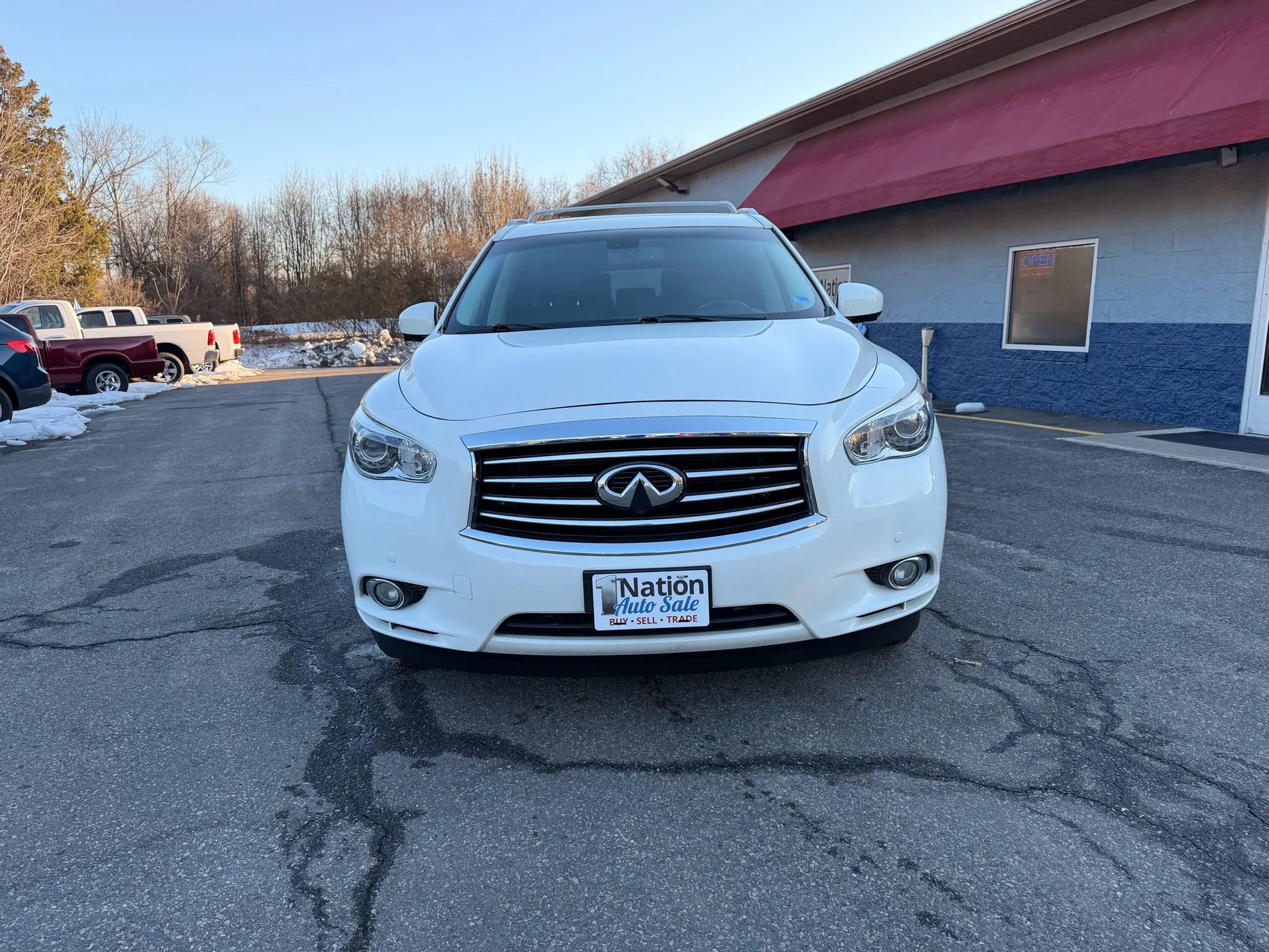 Used 2015 INFINITI QX60 AWD w/ Premium Plus Package image 2