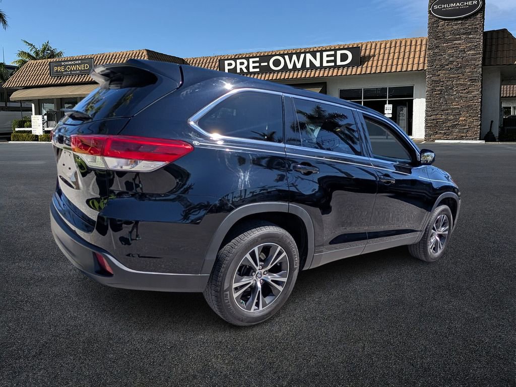 Used 2019 Toyota Highlander LE image 7