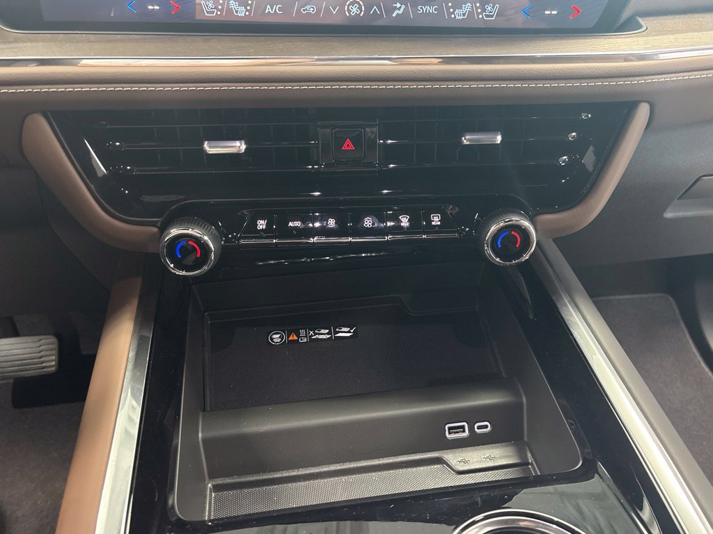 New 2026 Chevrolet Tahoe High Country AWD/4WD image 15