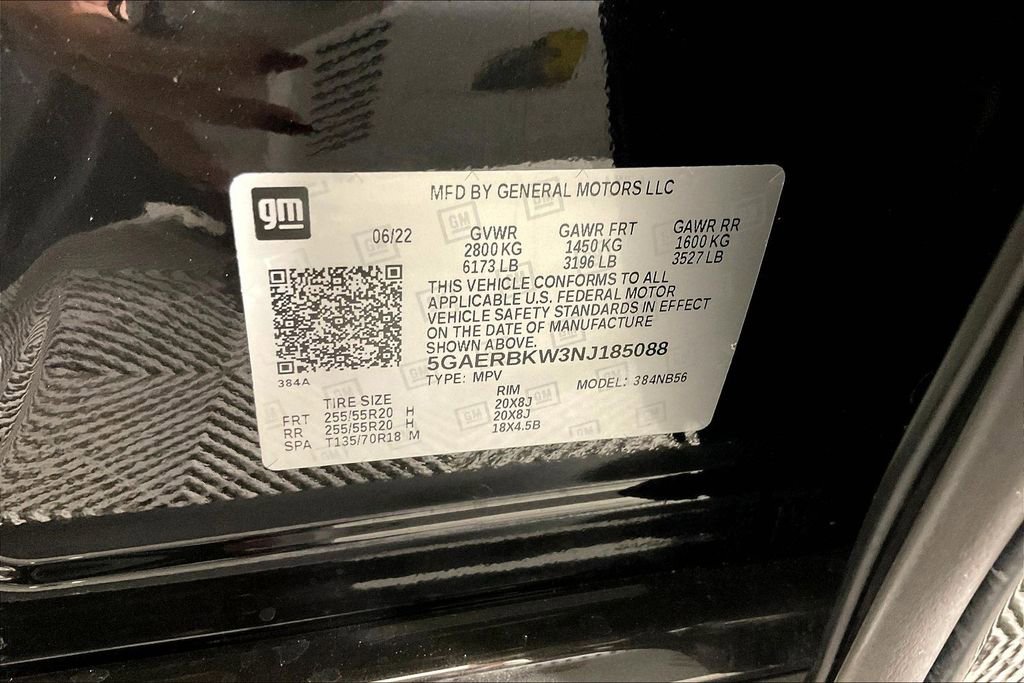 Used 2022 Buick Enclave Essence w/ Sport Touring Edition image 44