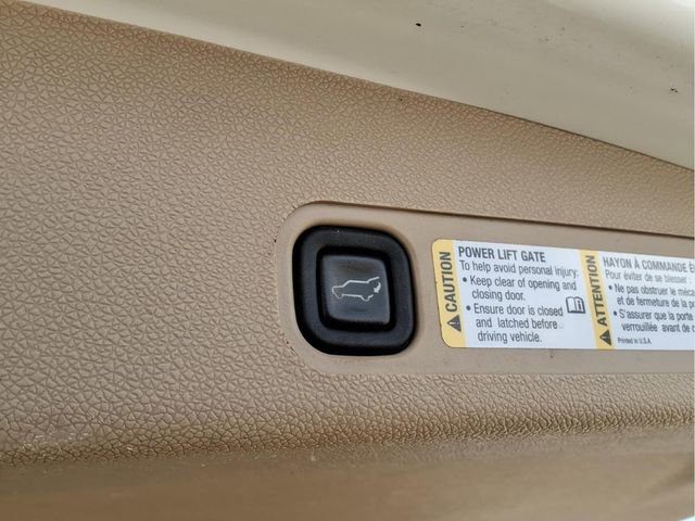 Used 2008 Chevrolet Suburban LTZ w/ LTZ Preferred Equipment Group image 29