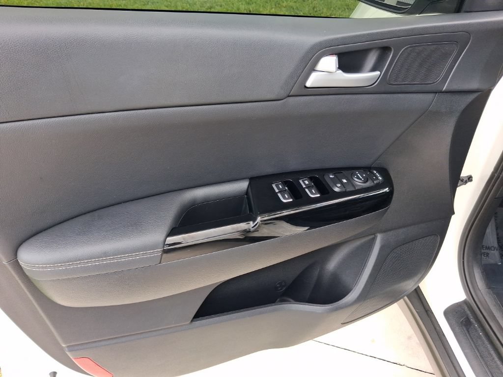 Used 2020 Kia Sportage EX FWD image 14