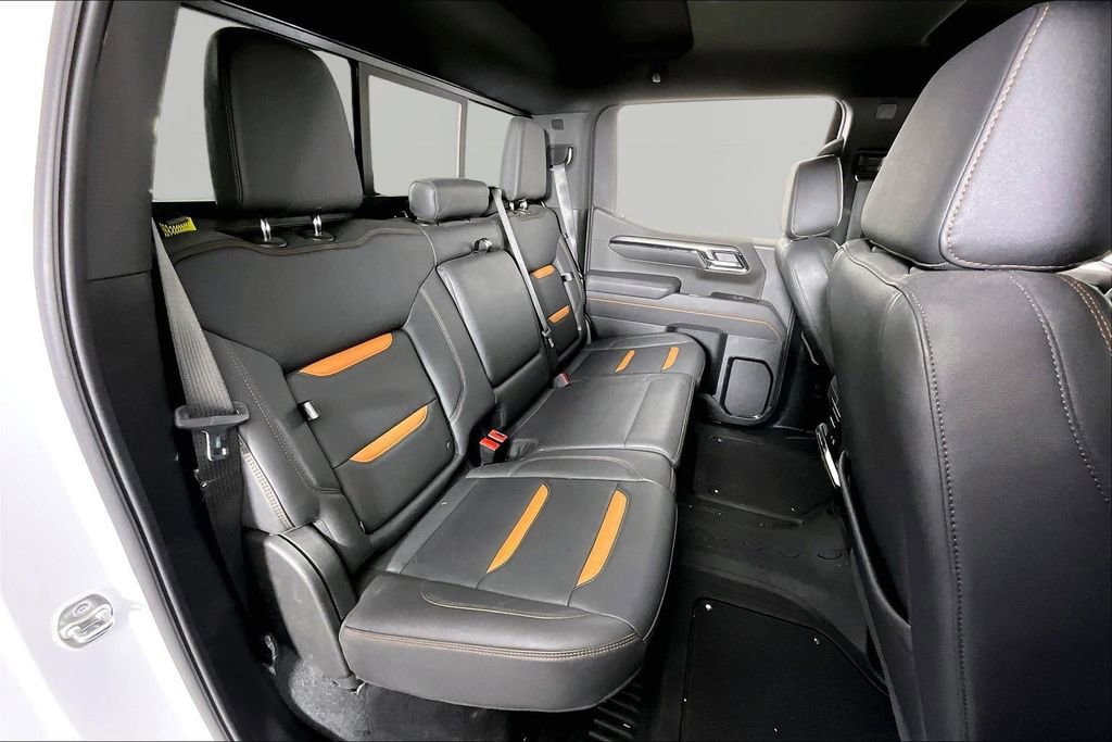 Used 2025 GMC Sierra 1500 AT4 w/ AT4 Premium Package AWD/4WD image 21