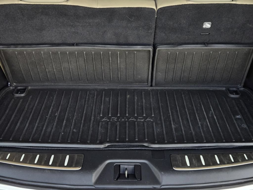 Certified 2024 Nissan Armada Platinum w/ Captain's Chairs Package RWD image 10