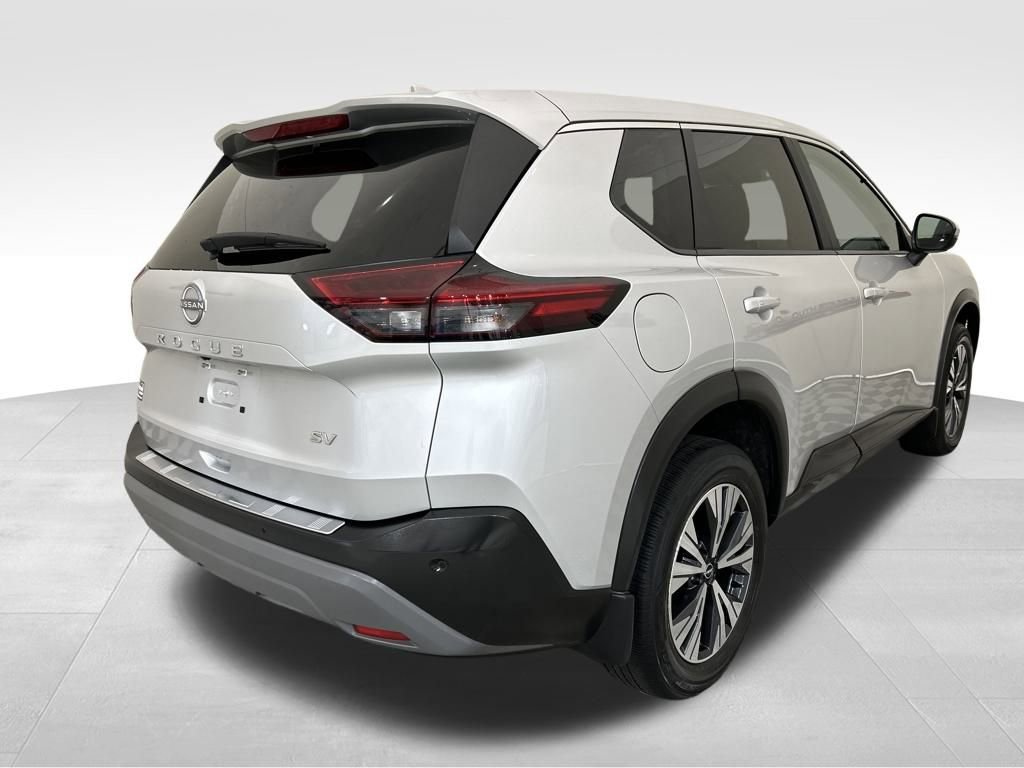 Used 2023 Nissan Rogue SV image 11