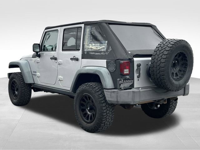 Used 2010 Jeep Wrangler Unlimited Sport image 5