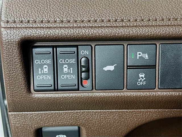 Certified 2026 Honda Odyssey Touring image 23